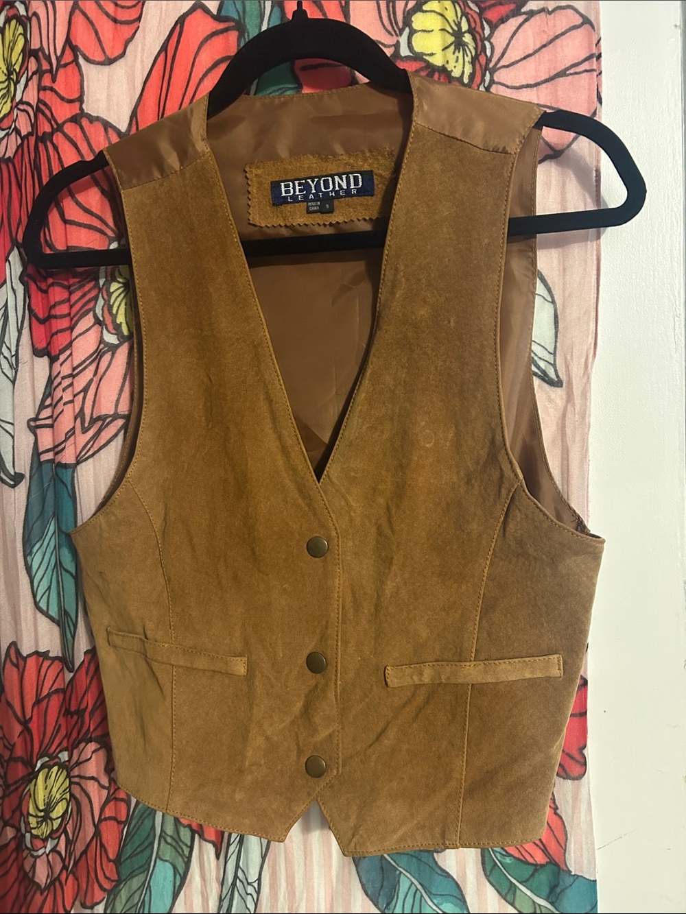 Vintage Beyond Leather Tan Suede Vest SZ S EUVC western unisex - Picture 3 of 12